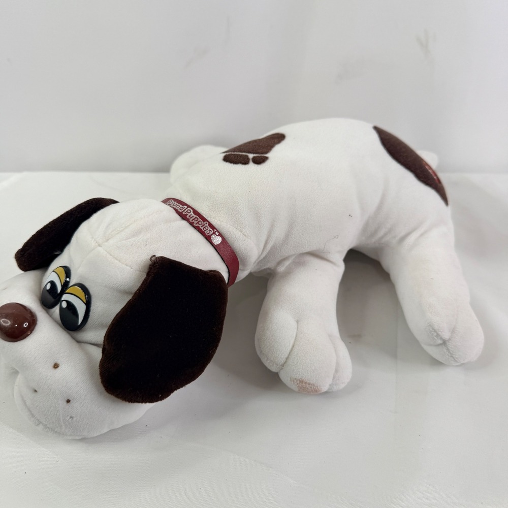 Vintage Pound Puppies White Brown Spotted Plush Dog Red Collar Tonka 1980s Toy